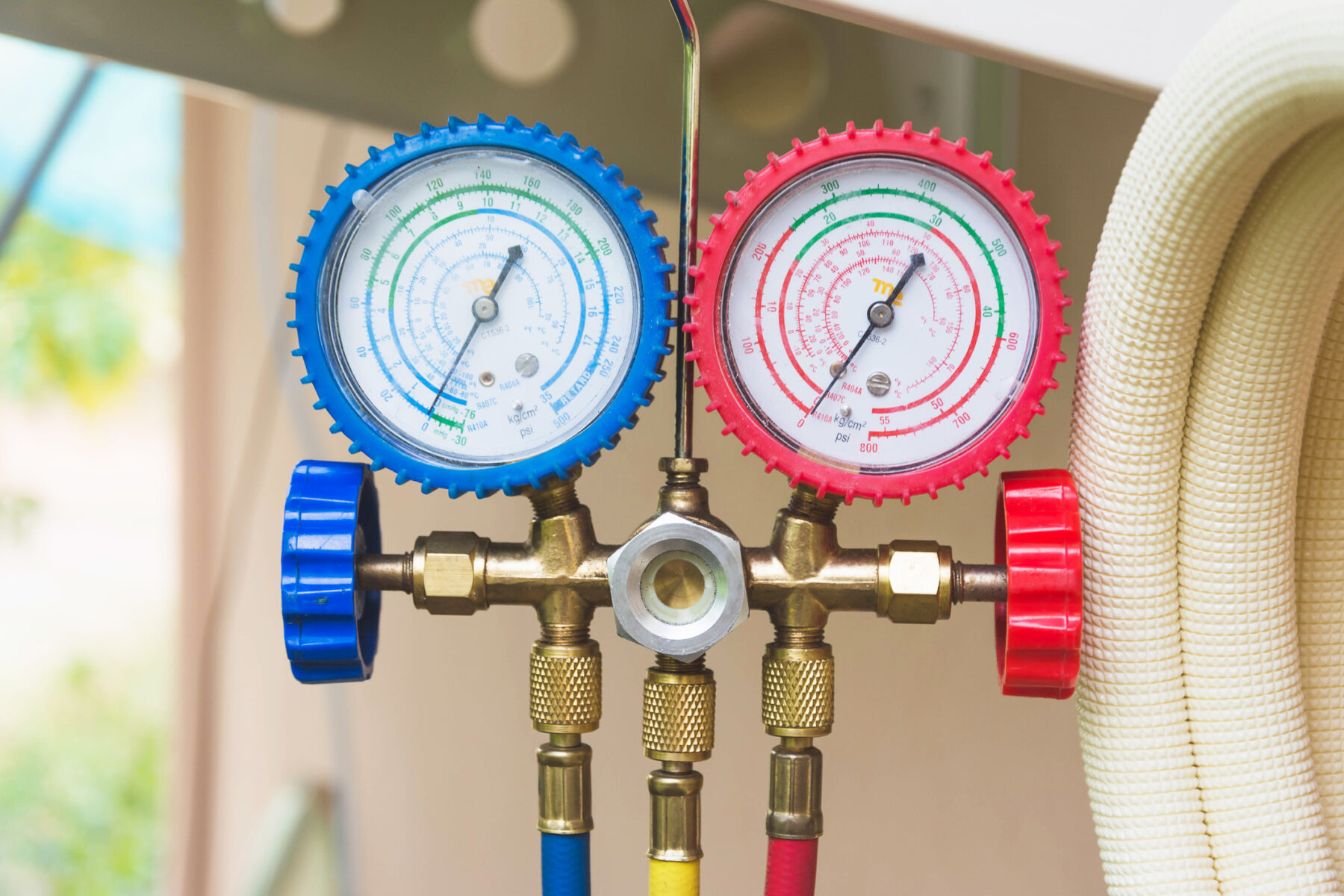 Commercial air conditioner pressure gauge